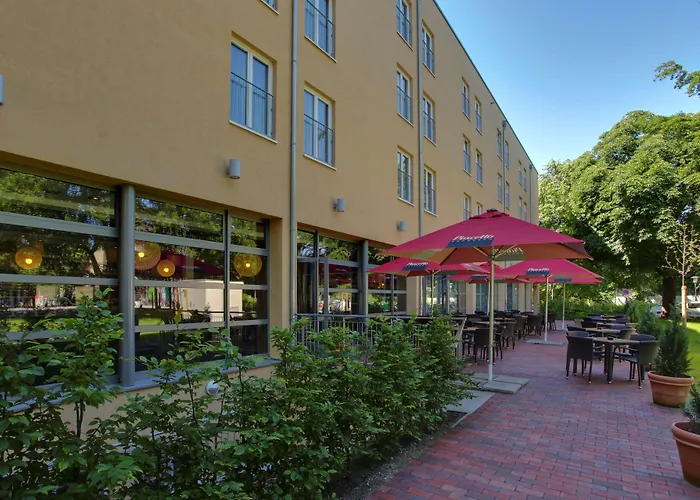 Western Plaza Hotel 4*