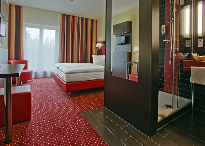 Western Plaza 4*